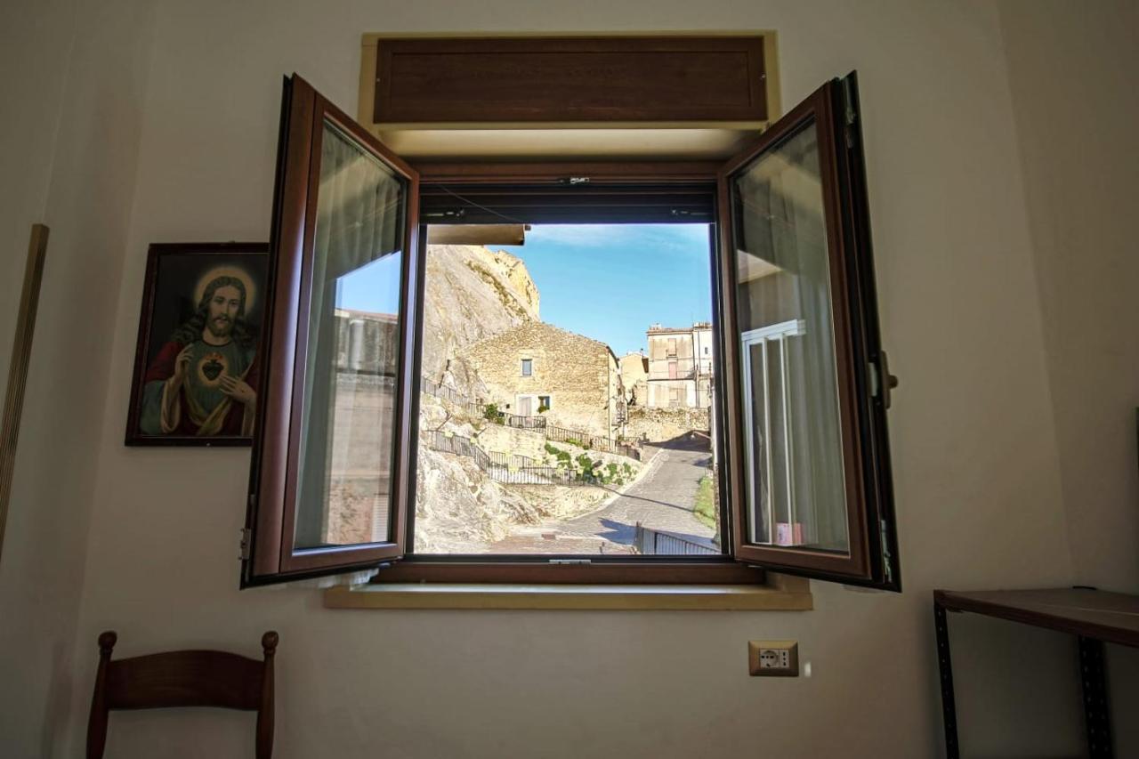 Rifugio Porta Nord Hotel Sperlinga Exterior photo